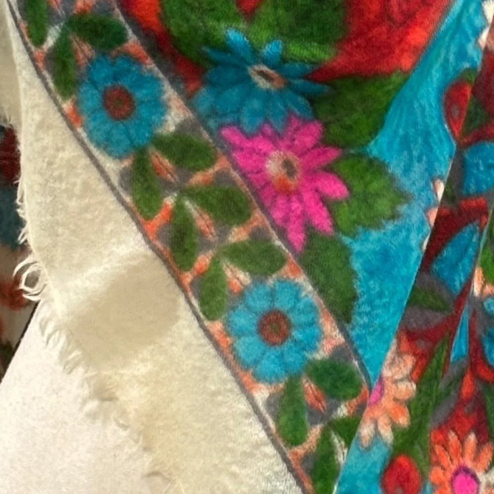 Petrusse Paris Luxury Wool Floral Scarf, 43" x 43" - Picture 5 of 6